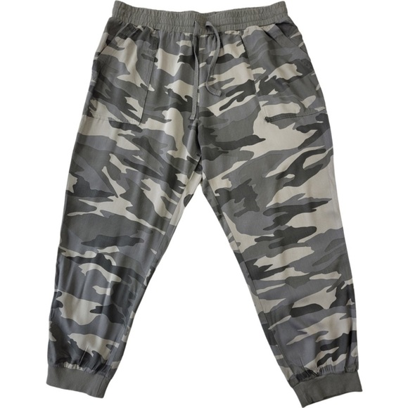Splendid woman’s camouflage print jogger pants size XxL - Picture 1 of 10
